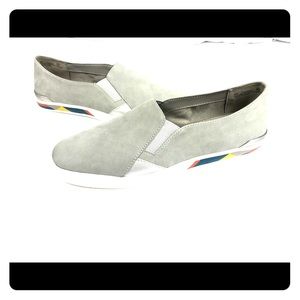 STREET RETRO SZ 9 suede Aerosoles NWT